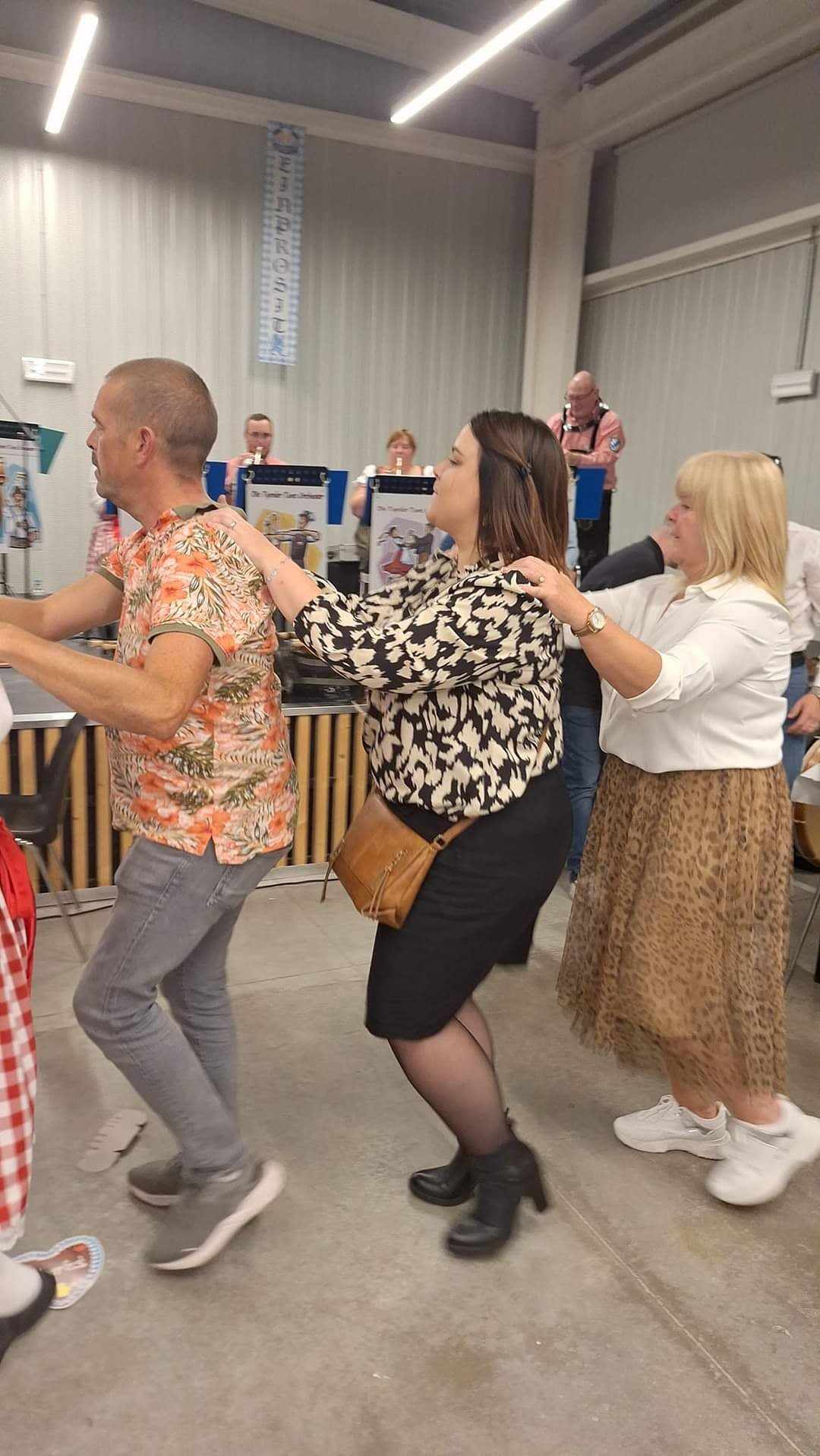 438083560_417952364311491_8713059740050154306_n